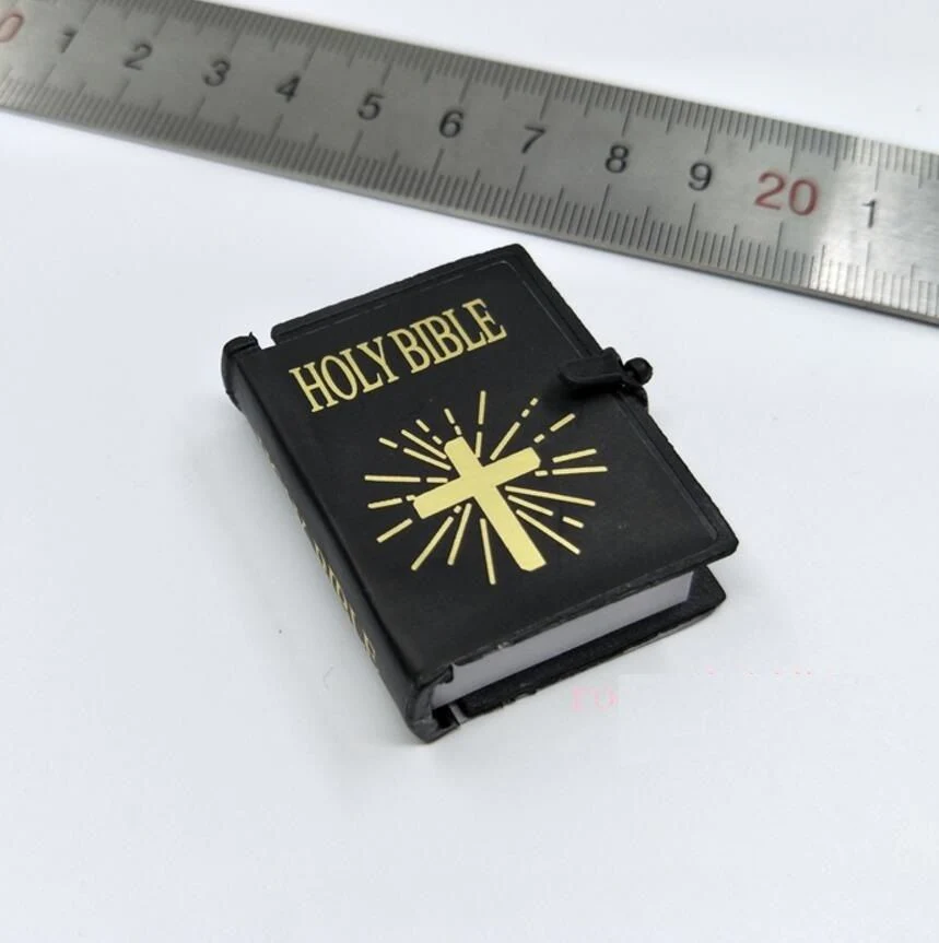 Accesorio Biblia para figuras escala 1/6  - Image 6