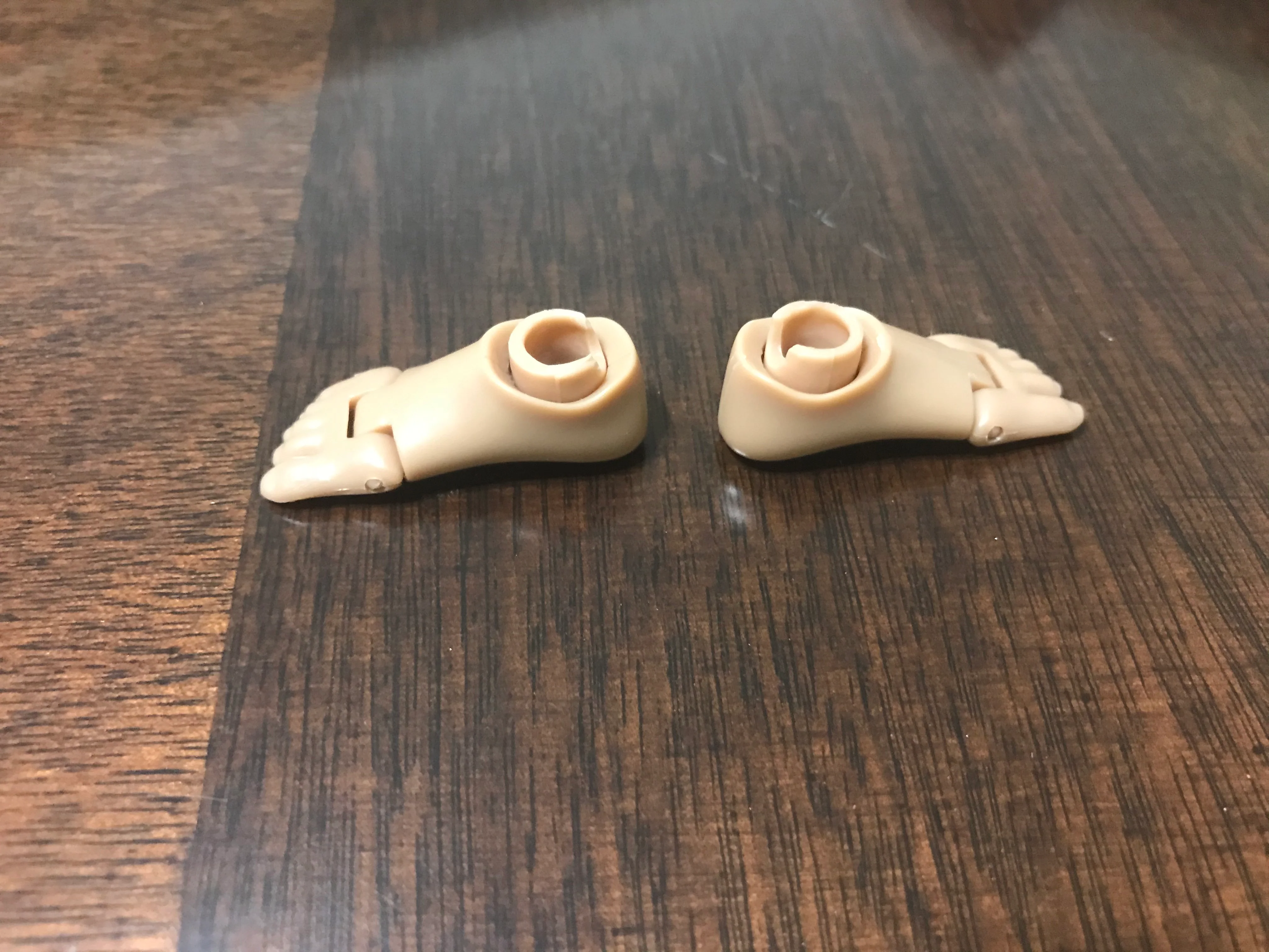 [EN STOCK] Accesorios Par de pies genéricos para cuerpos masculinos marca custom escala 1/6 - Image 5