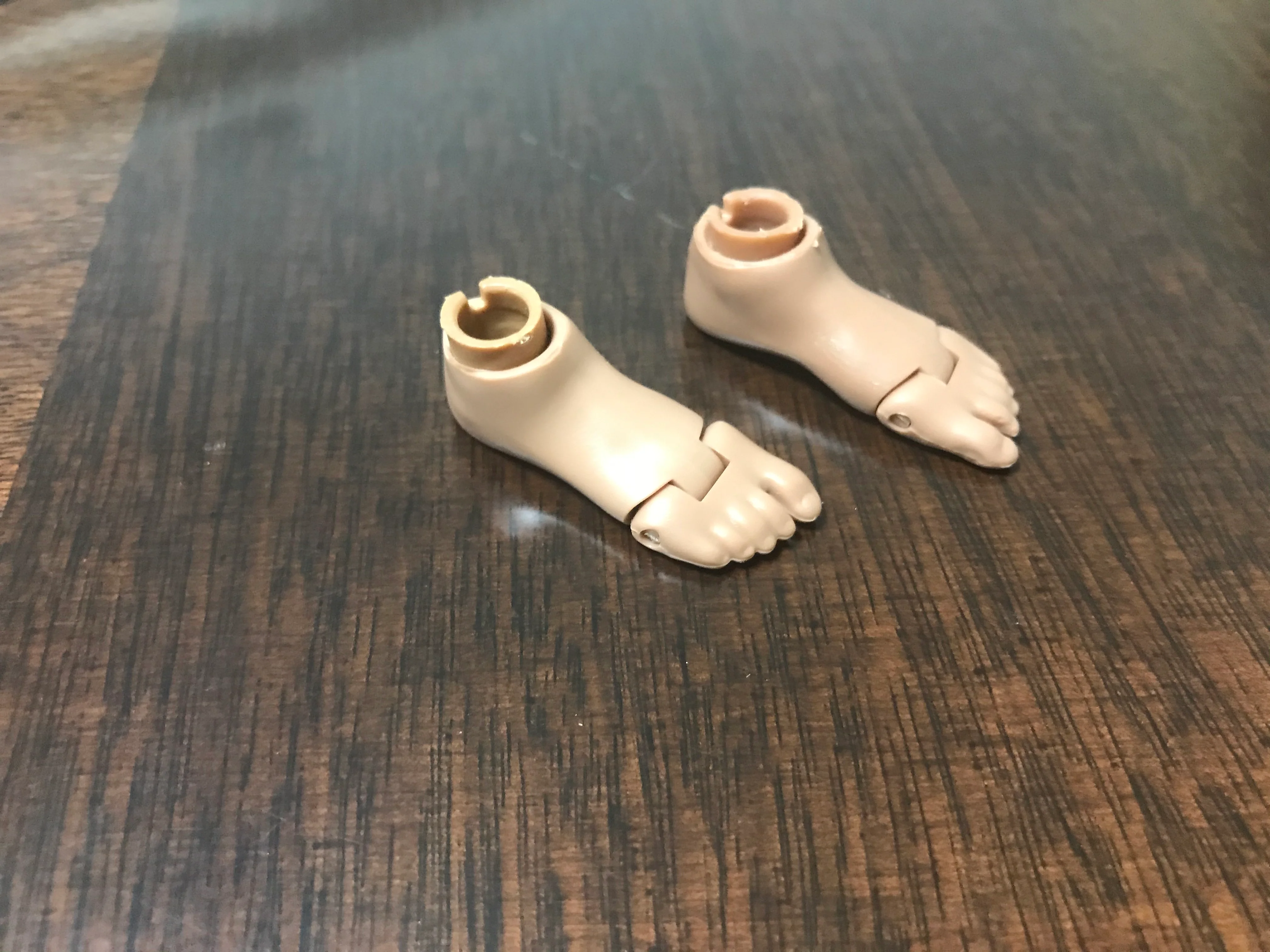 [EN STOCK] Accesorios Par de pies genéricos para cuerpos masculinos marca custom escala 1/6 - Image 9