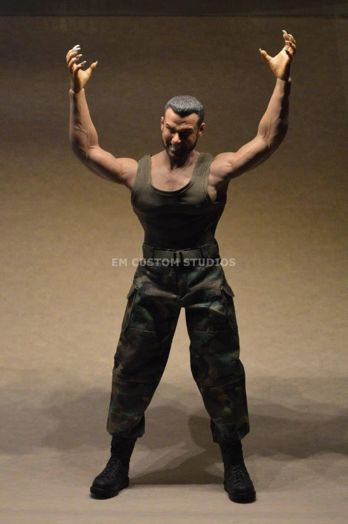 Figura Wolfman Brother con Uniforme Militar marca EM Custom Studios escala 1/6 - Image 10