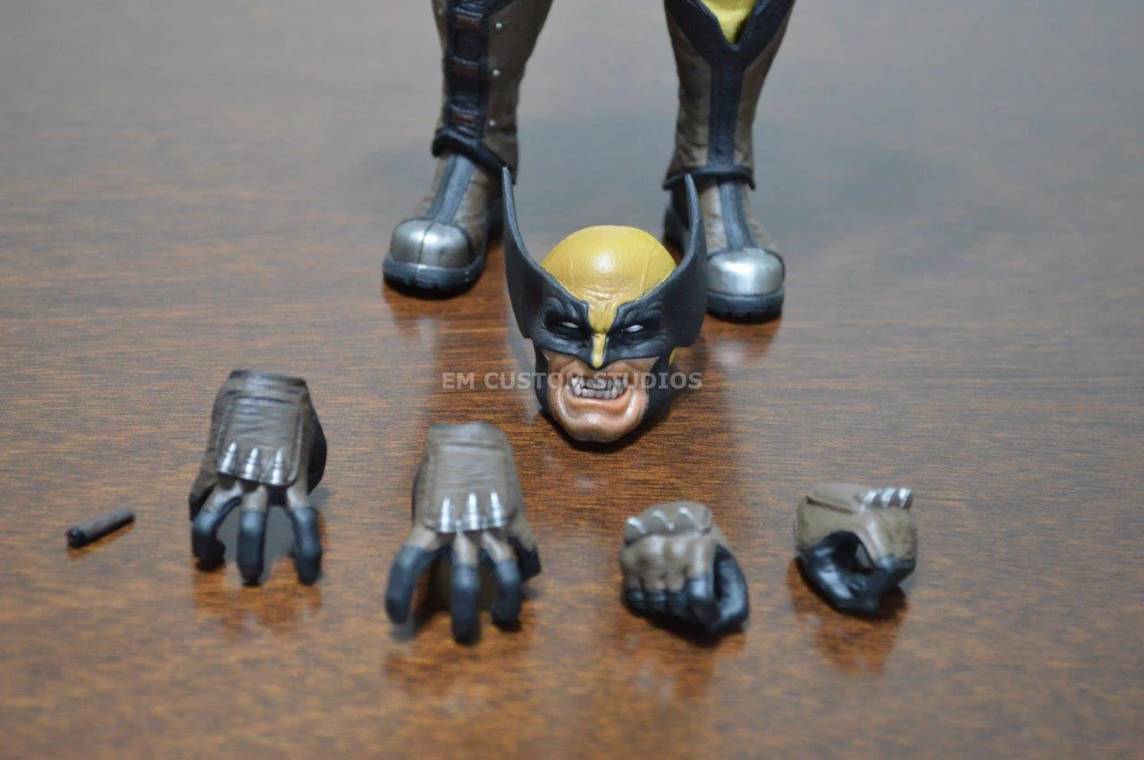 Figura Wolfman Classic Suit marca EM Custom Studios escala 1/6 - Image 15