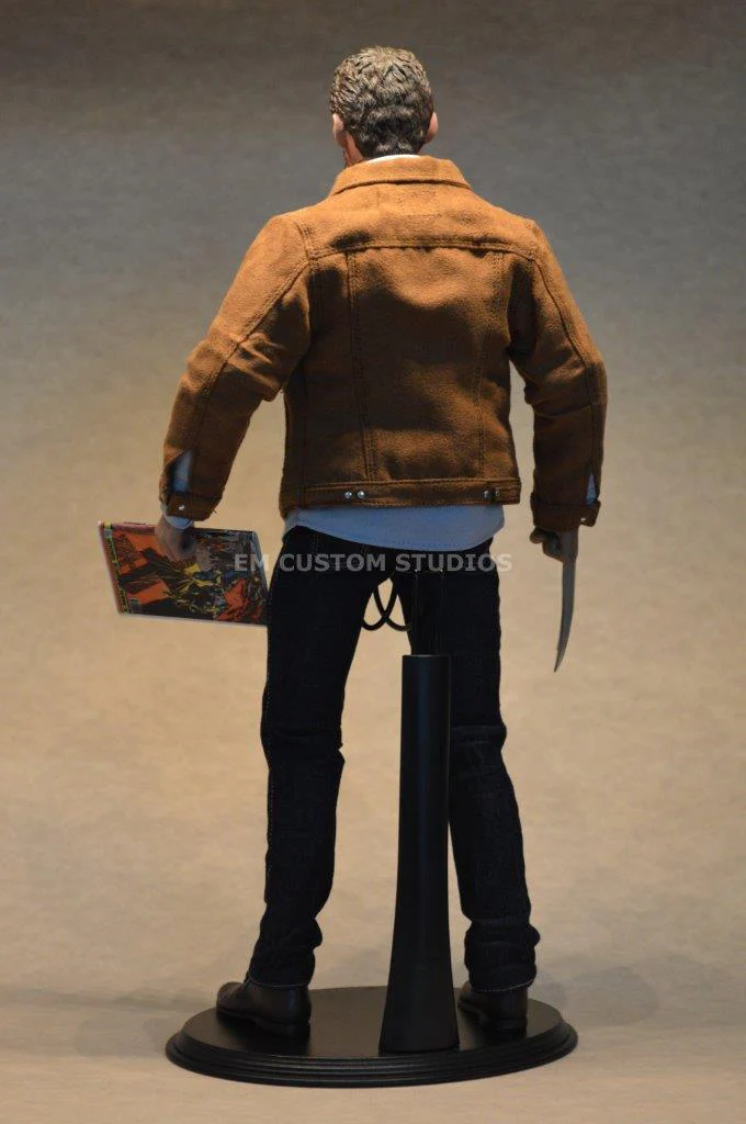 Figura Wolfman con traje casual y comic escala 1/6 - Image 4
