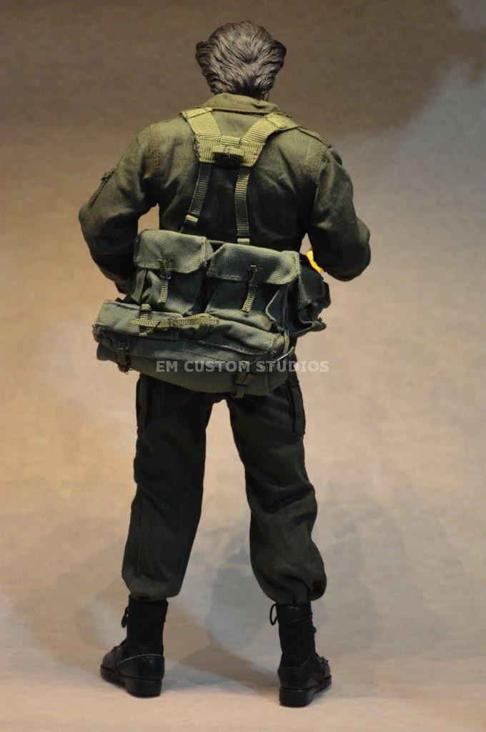 Figura Wolfman con traje militar Vietnam marca EM Custom Studios escala 1/6 - Image 4