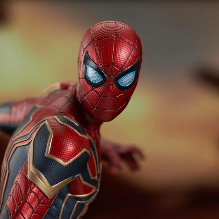 Pedido Busto Iron Spider (Edición limitada) (Resina) - Marvel Studios: The Infinity Saga marca Diamond Select Toys escala 1/6 - Image 9