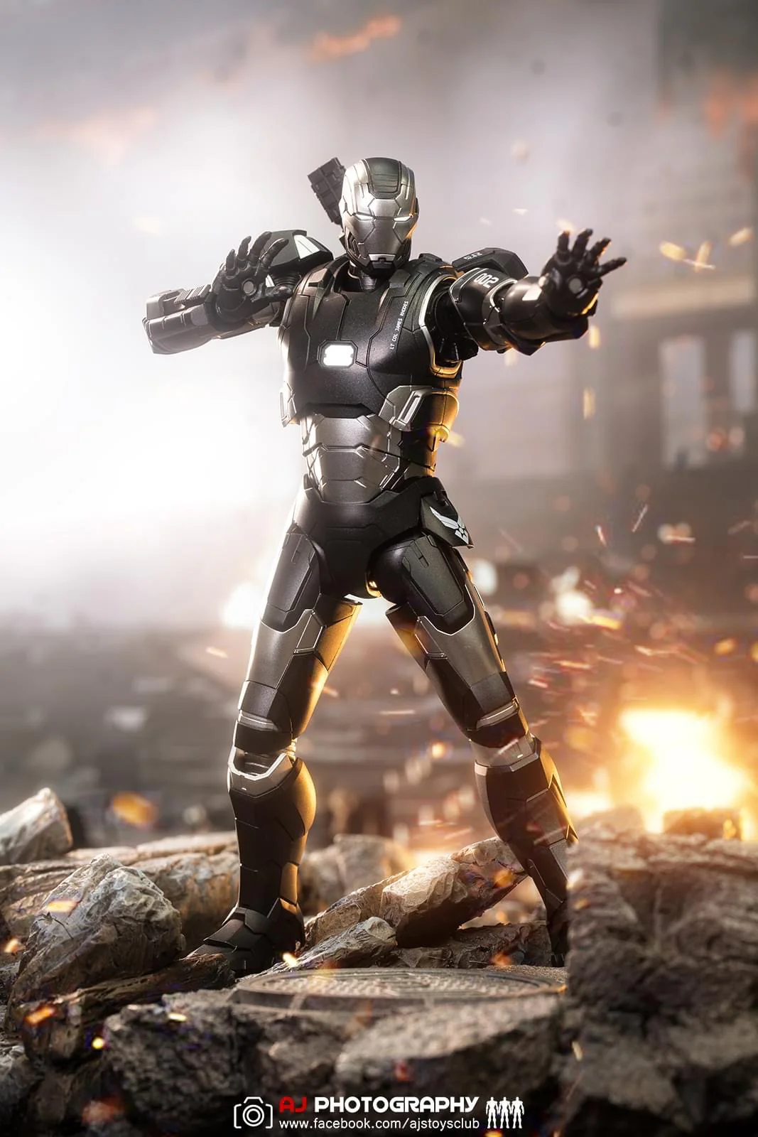 Pedido Figura DLX War Machine Mark 2 - Avengers: The Infinity Saga marca Threezero 3Z0478 escala pequeña 1/12 - Image 16