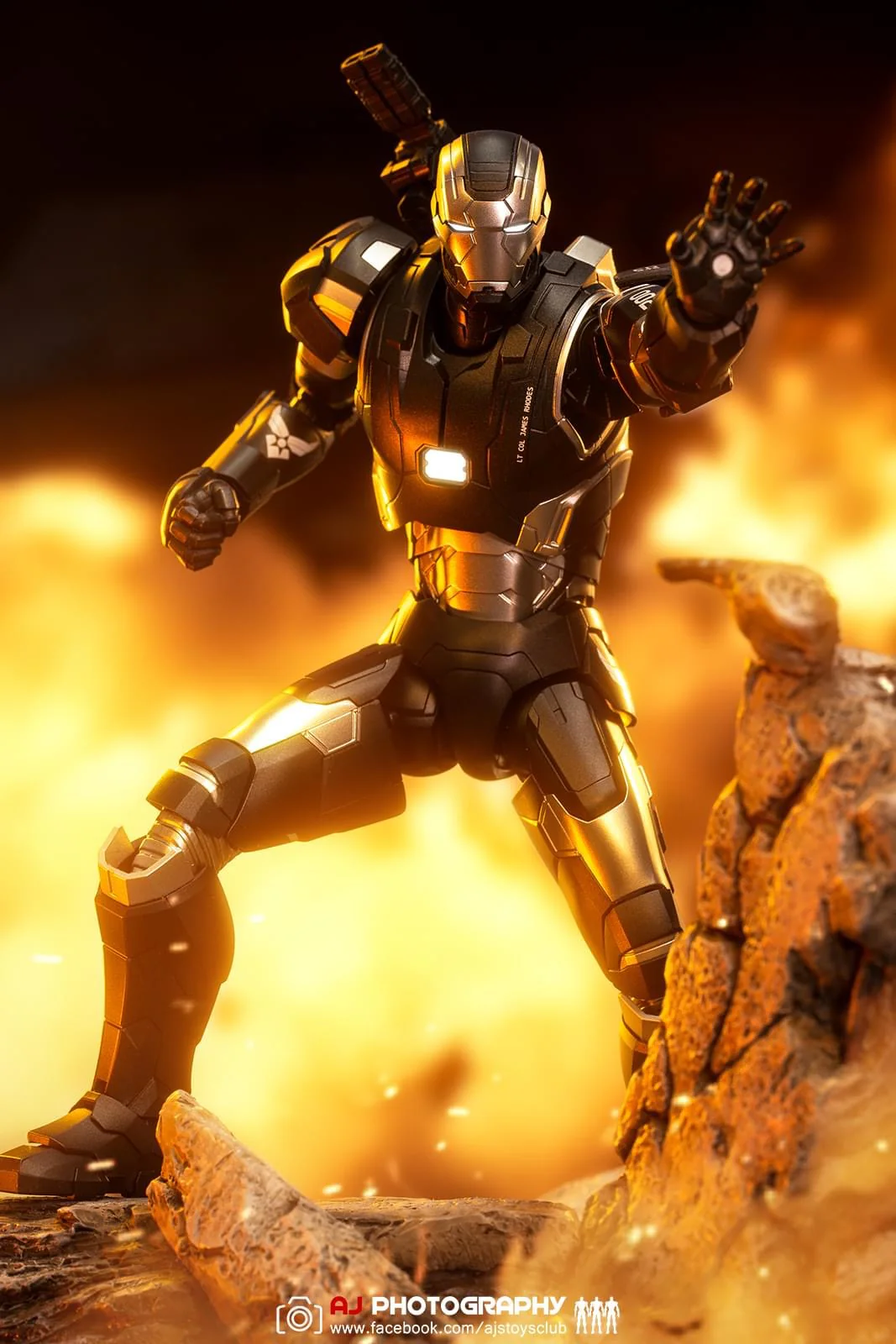 Pedido Figura DLX War Machine Mark 2 - Avengers: The Infinity Saga marca Threezero 3Z0478 escala pequeña 1/12 - Image 18