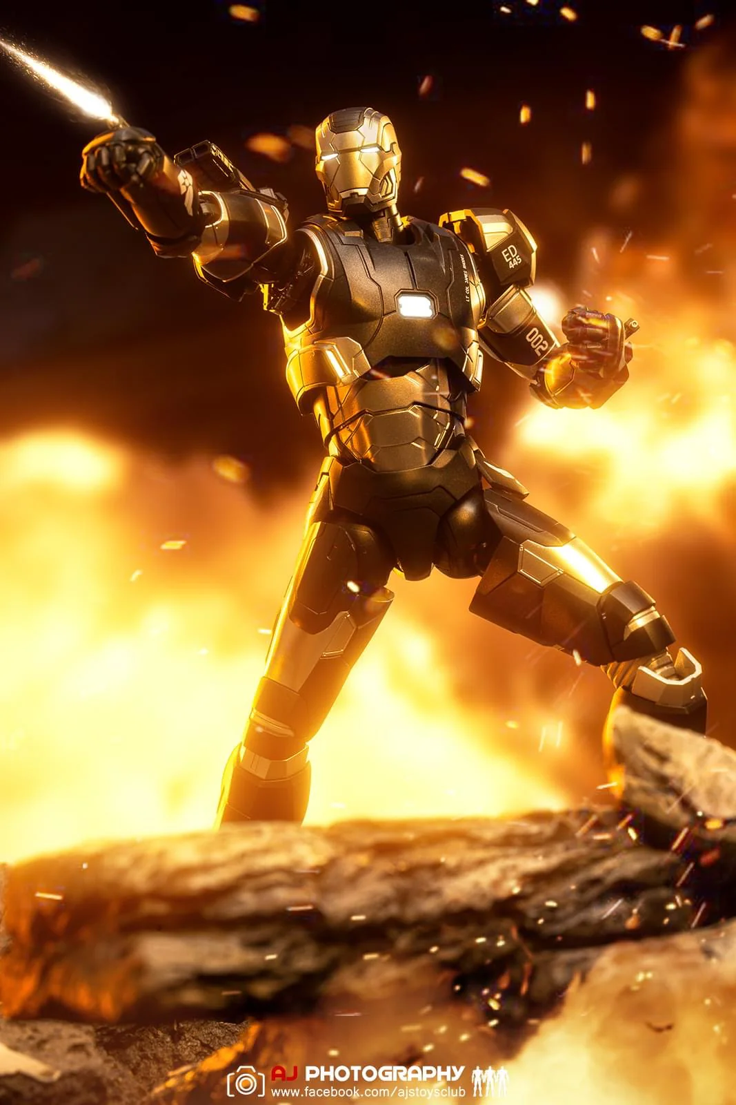 Pedido Figura DLX War Machine Mark 2 - Avengers: The Infinity Saga marca Threezero 3Z0478 escala pequeña 1/12 - Image 22