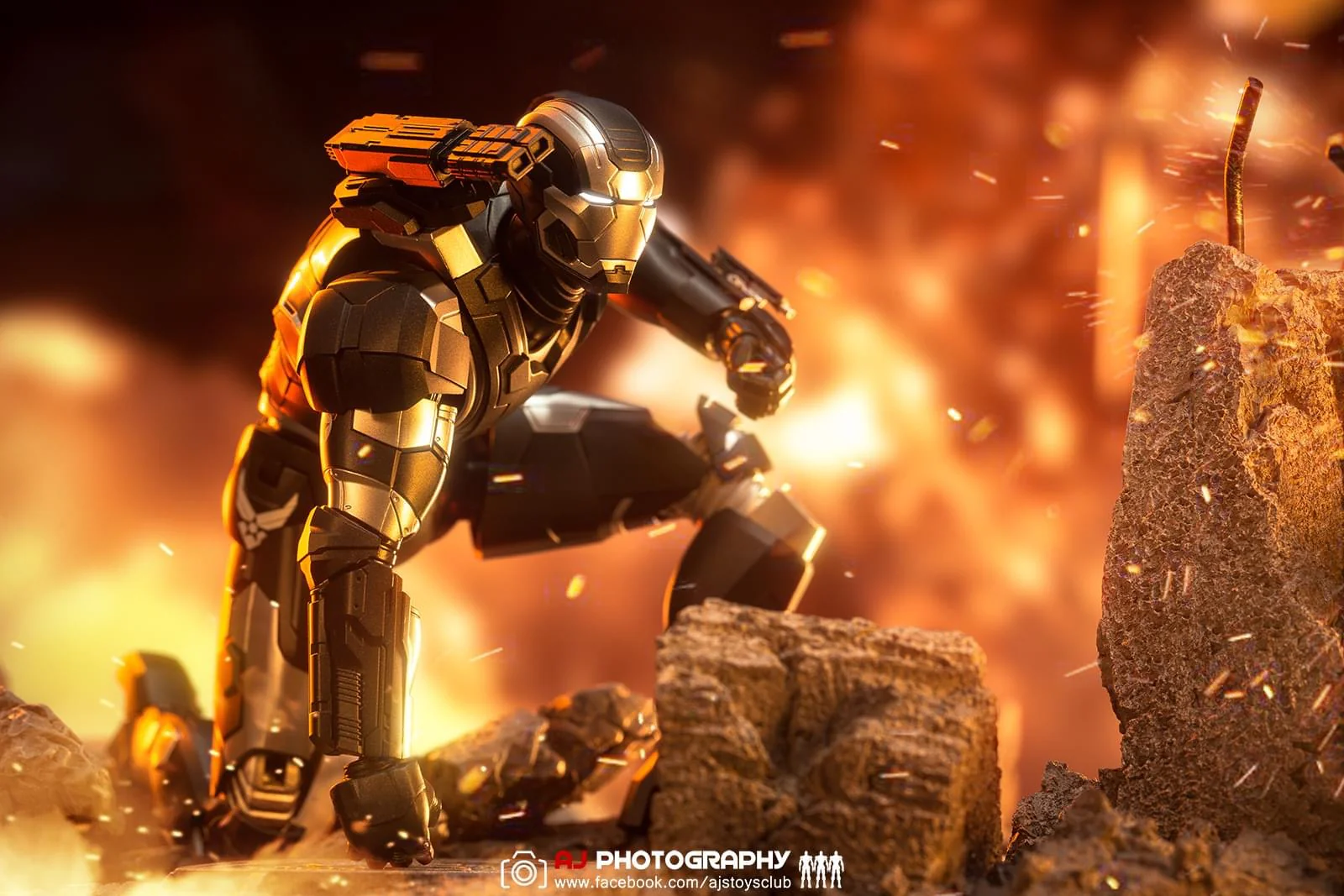 Pedido Figura DLX War Machine Mark 2 - Avengers: The Infinity Saga marca Threezero 3Z0478 escala pequeña 1/12 - Image 24