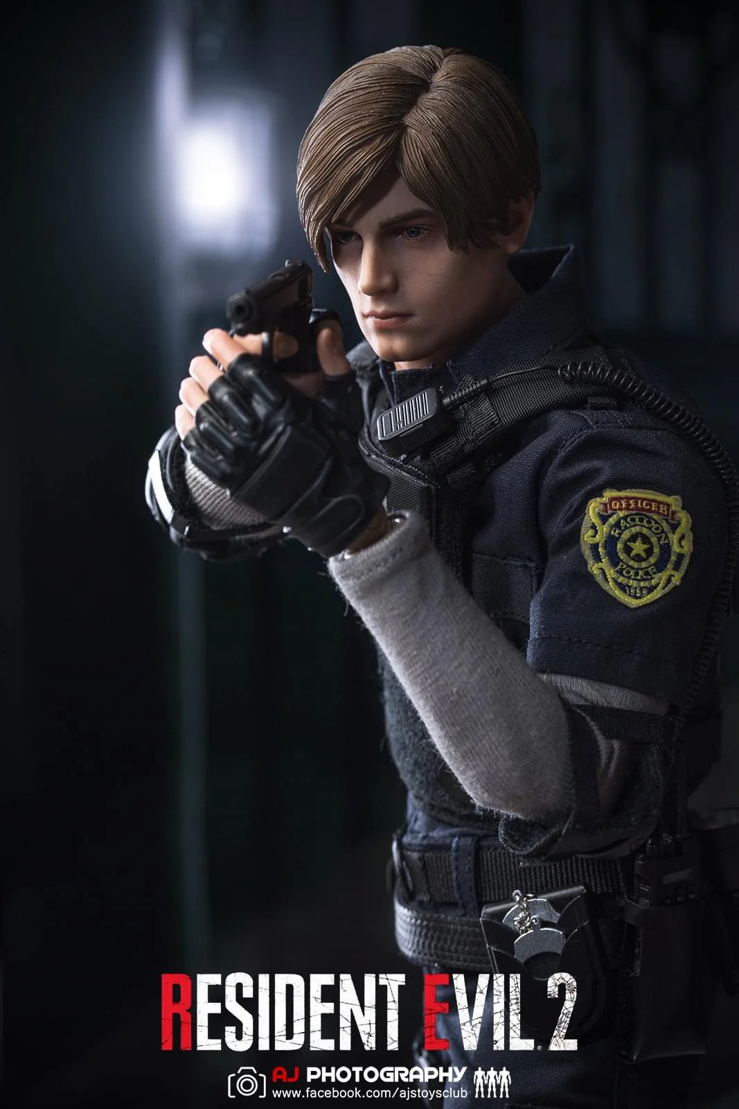 Pedido Figura Leon S. Kennedy de Resident Evil 2 marca Damtoys DMS030 escala 1/6 - Image 48