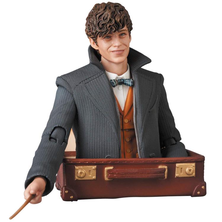 Pedido Figura Newt Scamander - Fantastic Beasts - MAFEX marca Medicom Toy No.097 escala pequeña 1/12 - Image 3