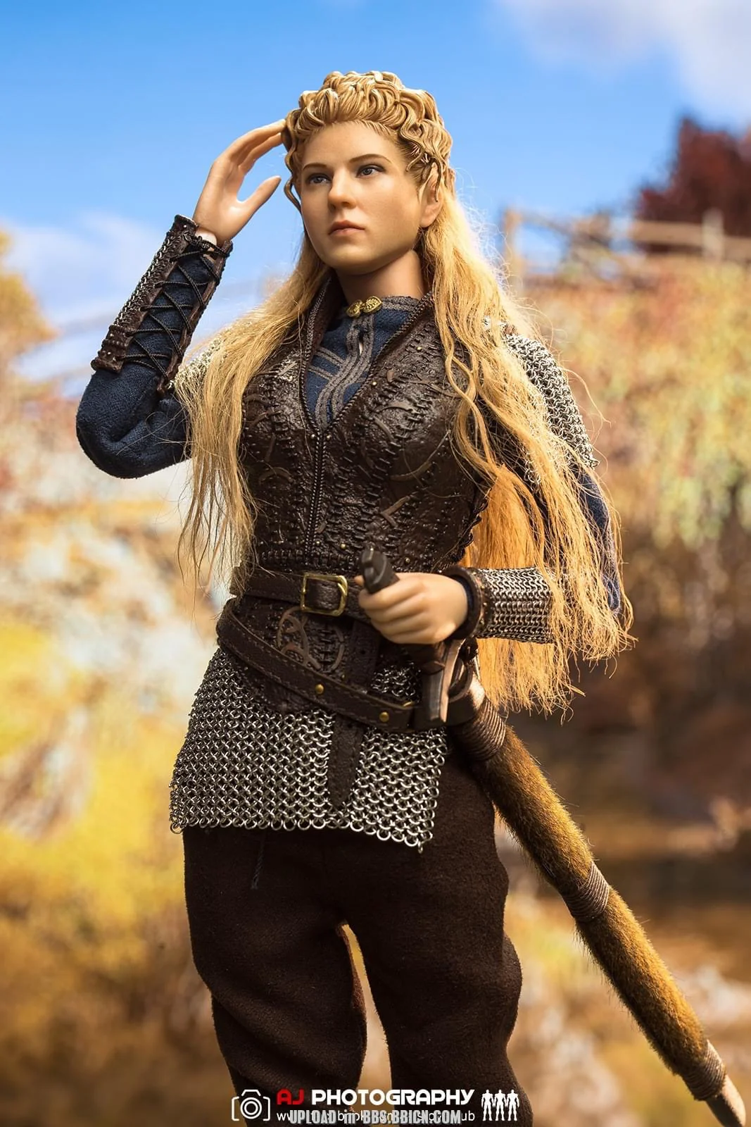 Pedido Figura Viking Female Soldier marca Poptoys EX051 escala 1/6 - Image 19