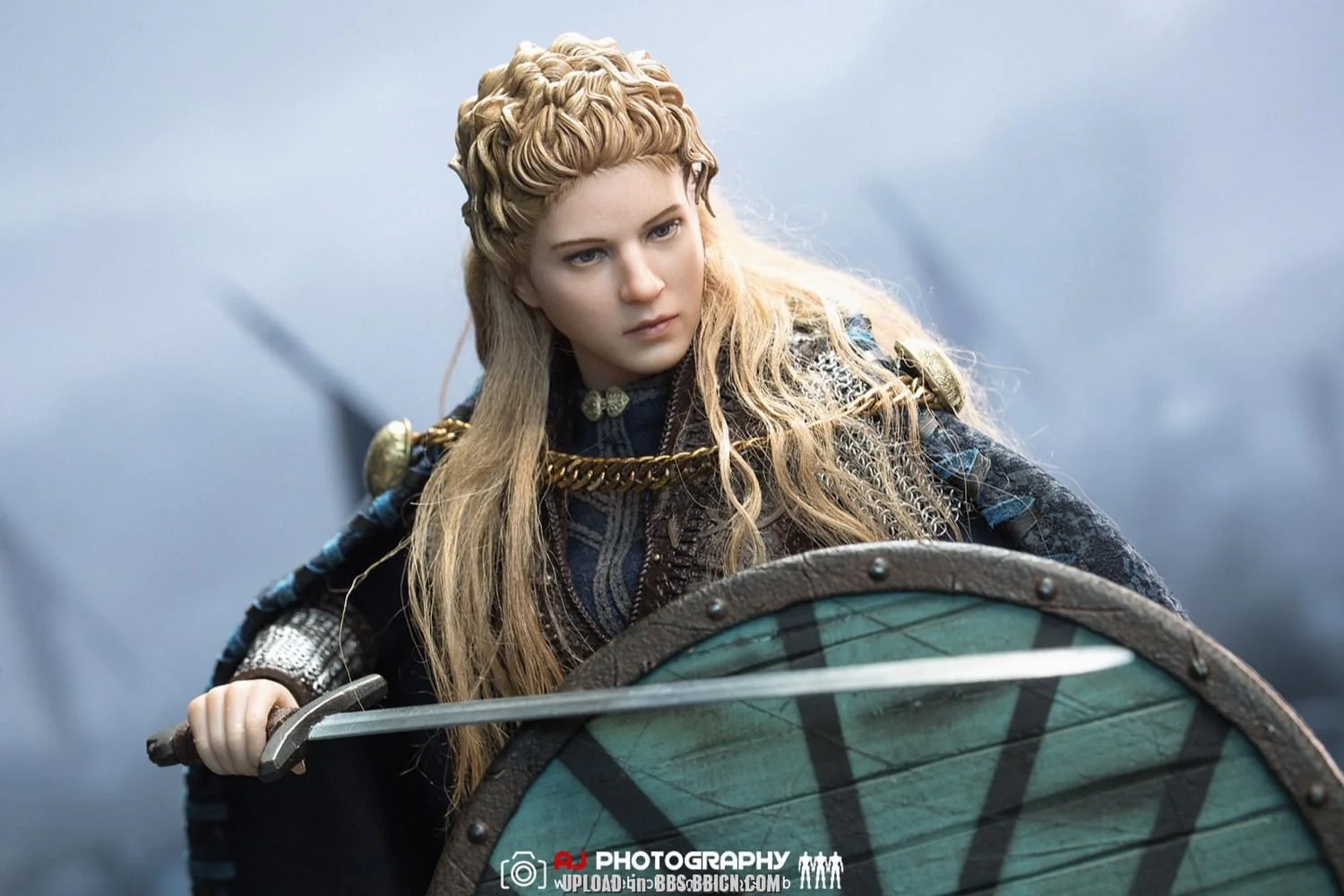 Pedido Figura Viking Female Soldier marca Poptoys EX051 escala 1/6 - Image 20