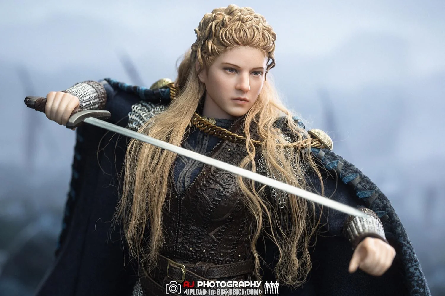 Pedido Figura Viking Female Soldier marca Poptoys EX051 escala 1/6 - Image 26