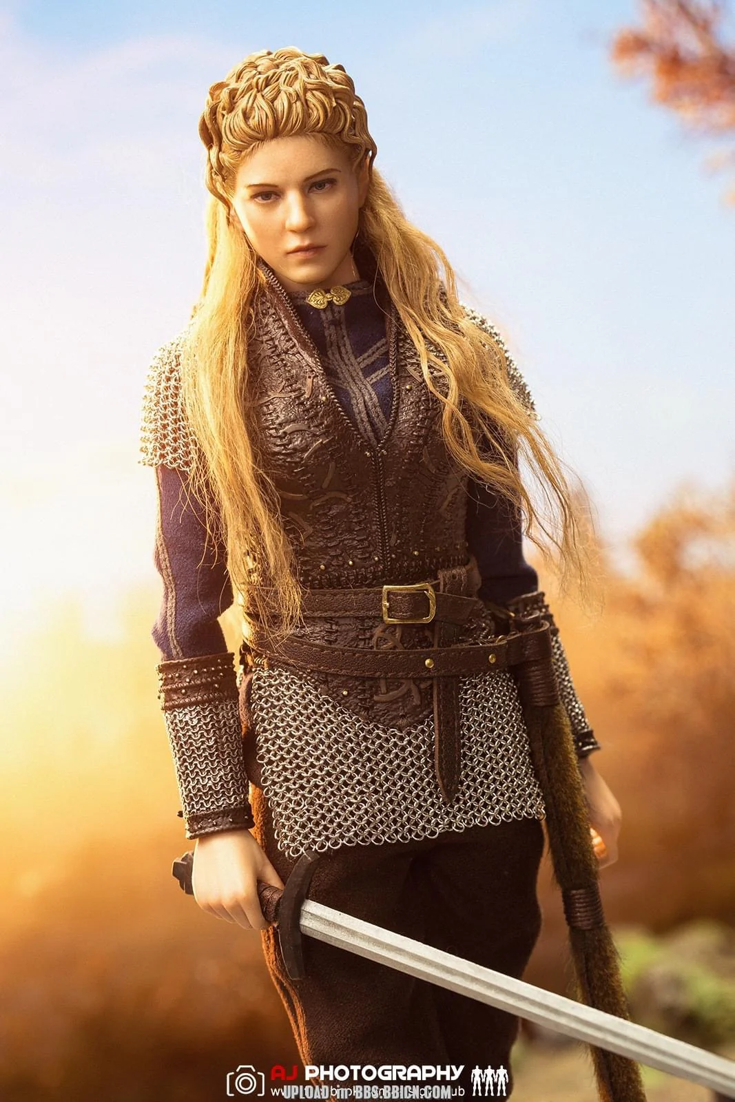 Pedido Figura Viking Female Soldier marca Poptoys EX051 escala 1/6 - Image 28