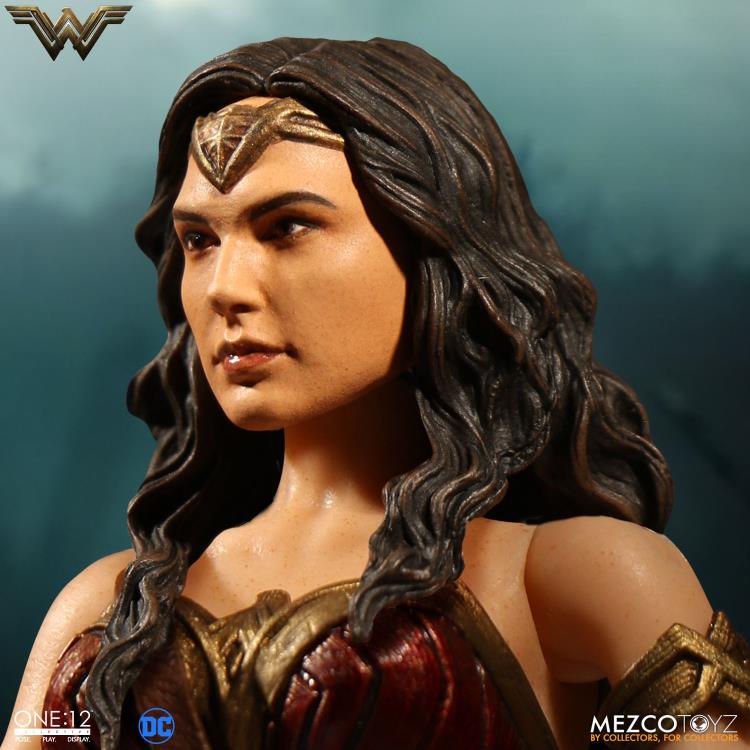 Pedido Figura Wonder Woman - DC - One:12 Collective marca Mezco Toyz escala pequeña 1/12 - Image 5