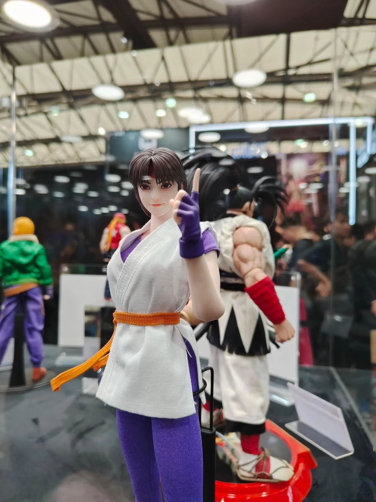 Pedido Figura Yuri Sakazaki - SNK The King of Fighters 97 marca Tunshi Studio TS-XZZ-004 escala 1/6 - Image 17