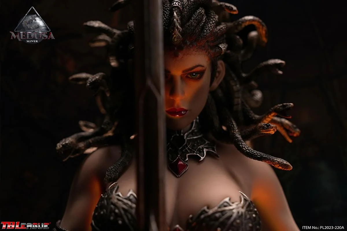 Preventa Figura Medusa (Silver version) marca TBLeague PL2023-220A escala 1/6 - Image 13